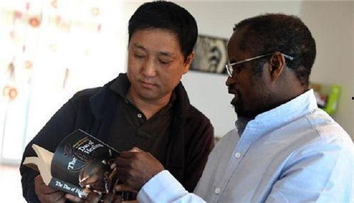 黑鬼说四川话视频,方言魅力瞬间爆发